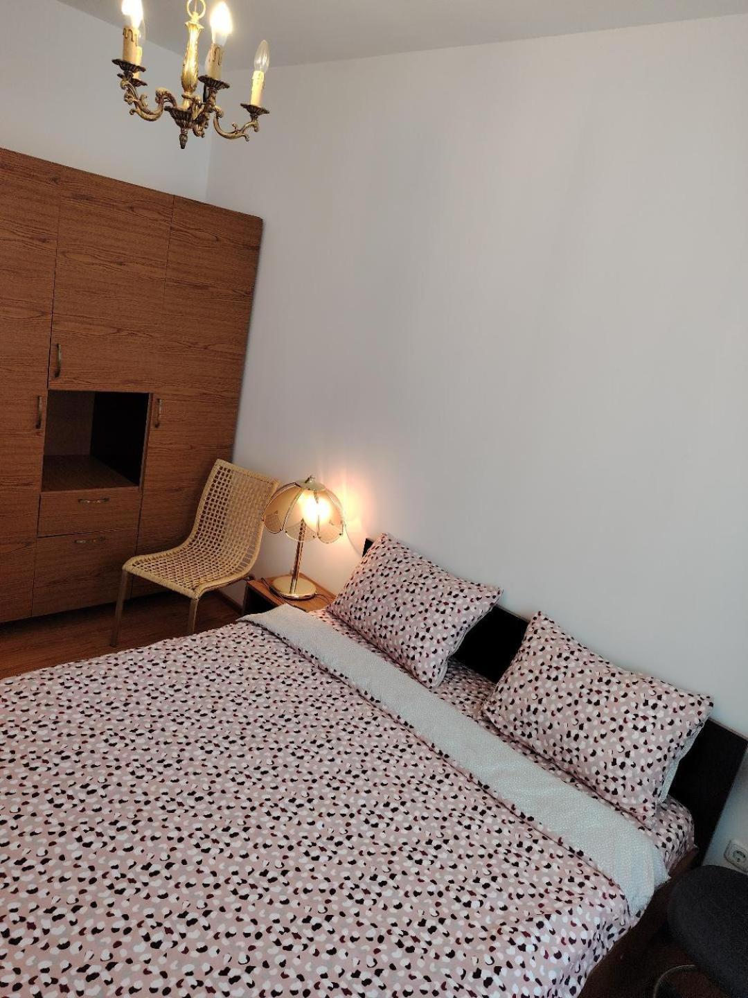 Arad Chic Apartament Uta Exterior photo